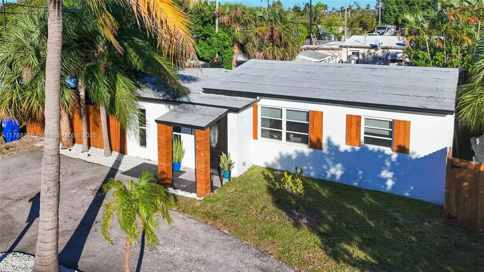 2632 NE 15th Ave, Pompano Beach FL 33064 photo 3