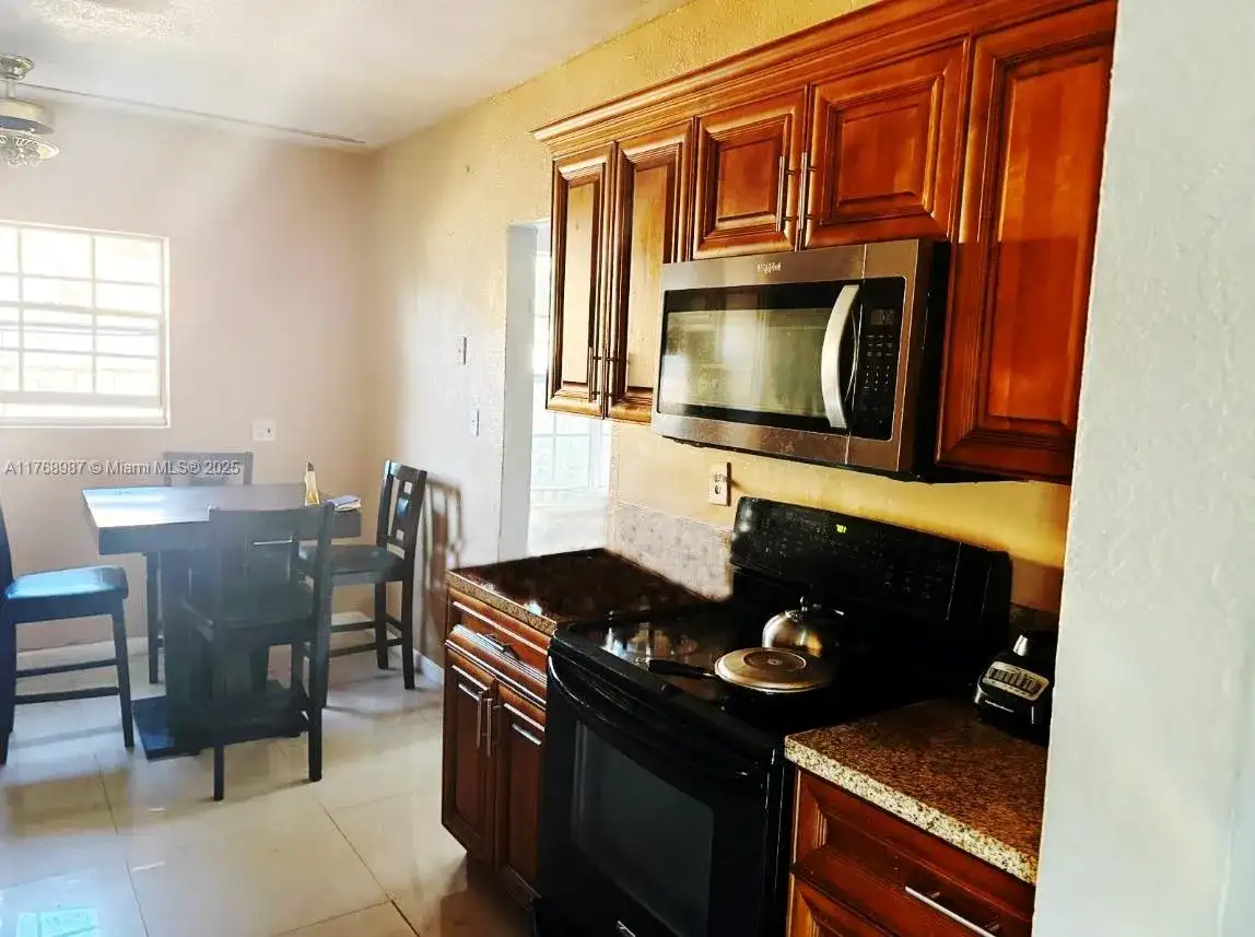 18001 NW 14th Ct, Miami Gardens FL 33169 photo 5