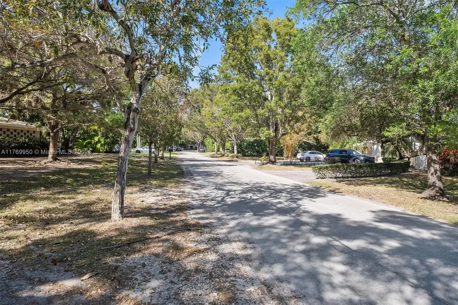 11600 SW 69th Ct, Pinecrest FL 33156 photo 5