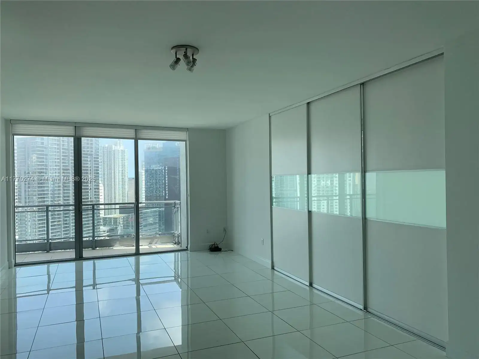 90 SW 3rd St # 3610, Miami FL 33130 photo 5
