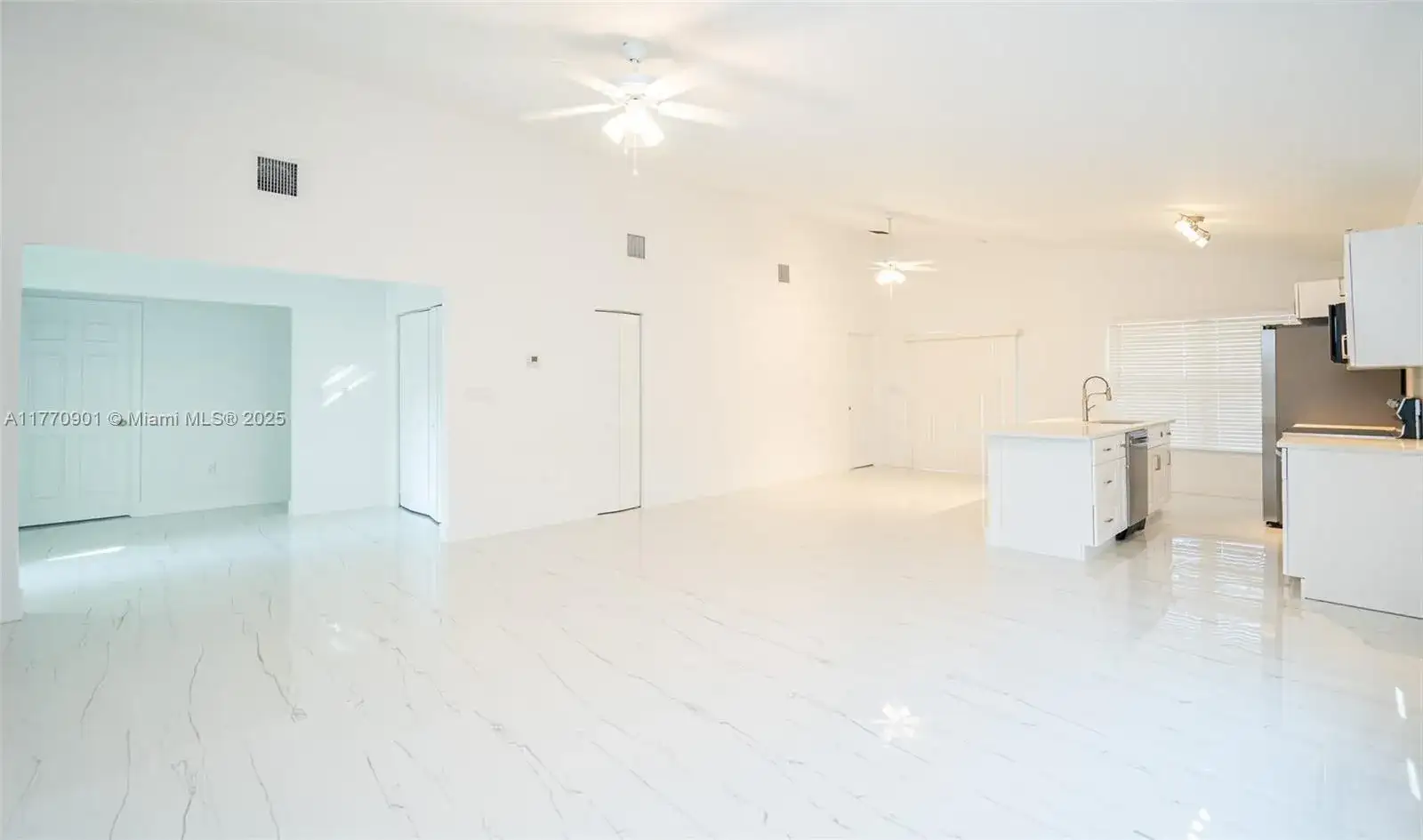 650 NW 21st Ave, Pompano Beach FL 33069 photo 3