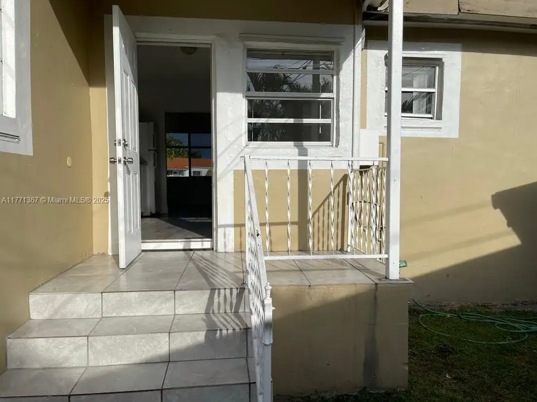 1730 SW 72nd Ct, Miami FL 33155 photo 3