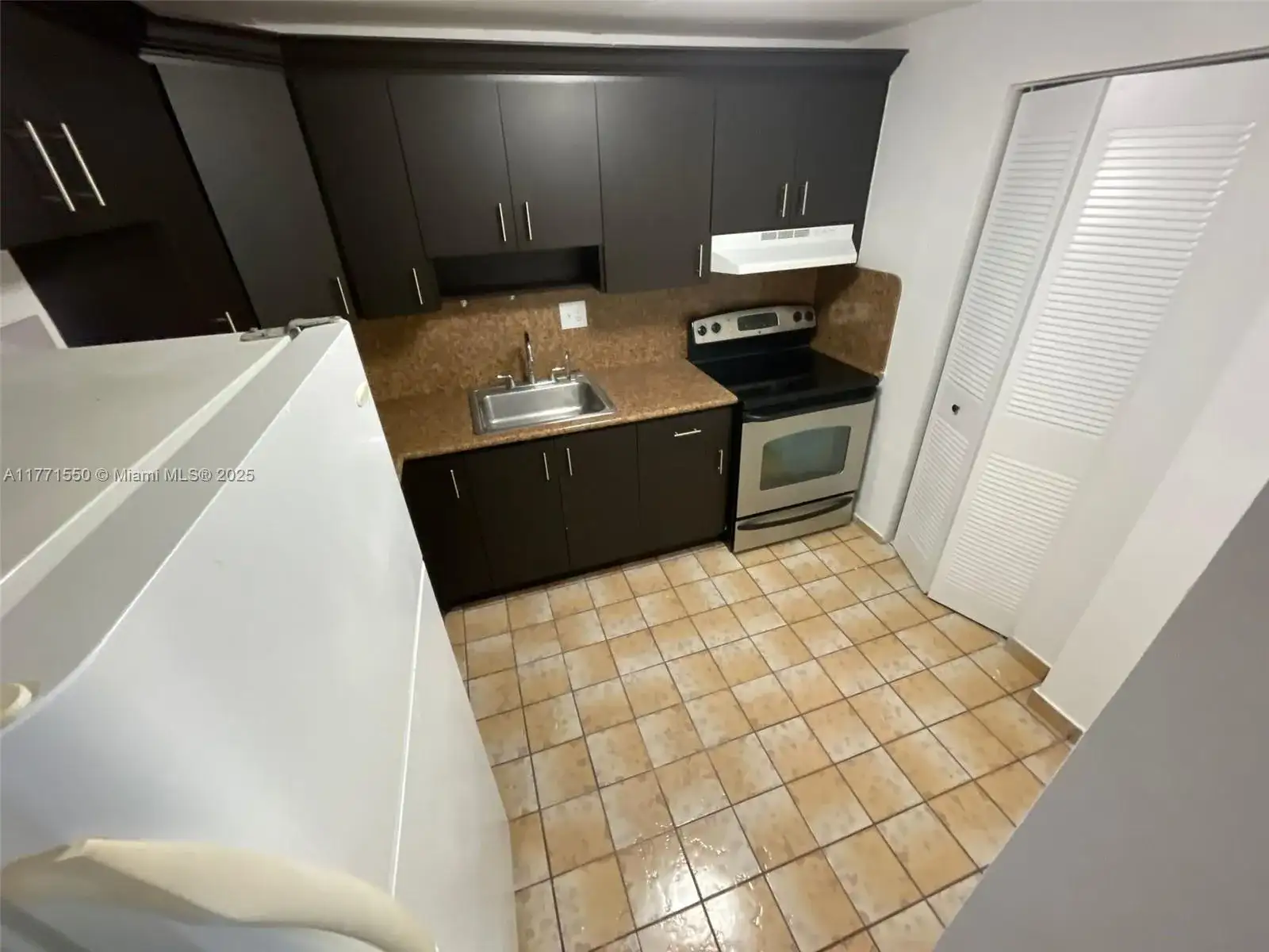 7960 N Colony Cir N # 309, Tamarac FL 33321 photo 2