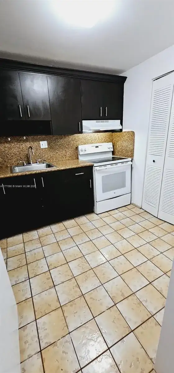 7960 N Colony Cir N # 309, Tamarac FL 33321 photo 3