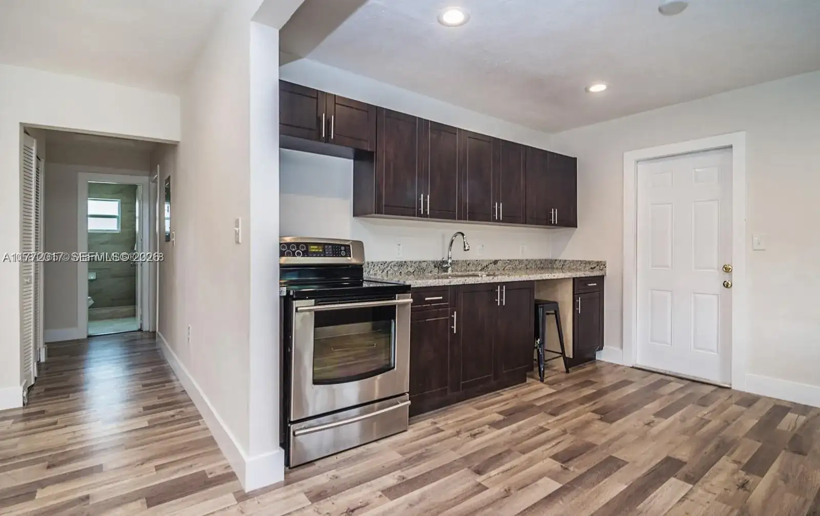 2542 Fillmore St, Hollywood FL 33020 photo 2