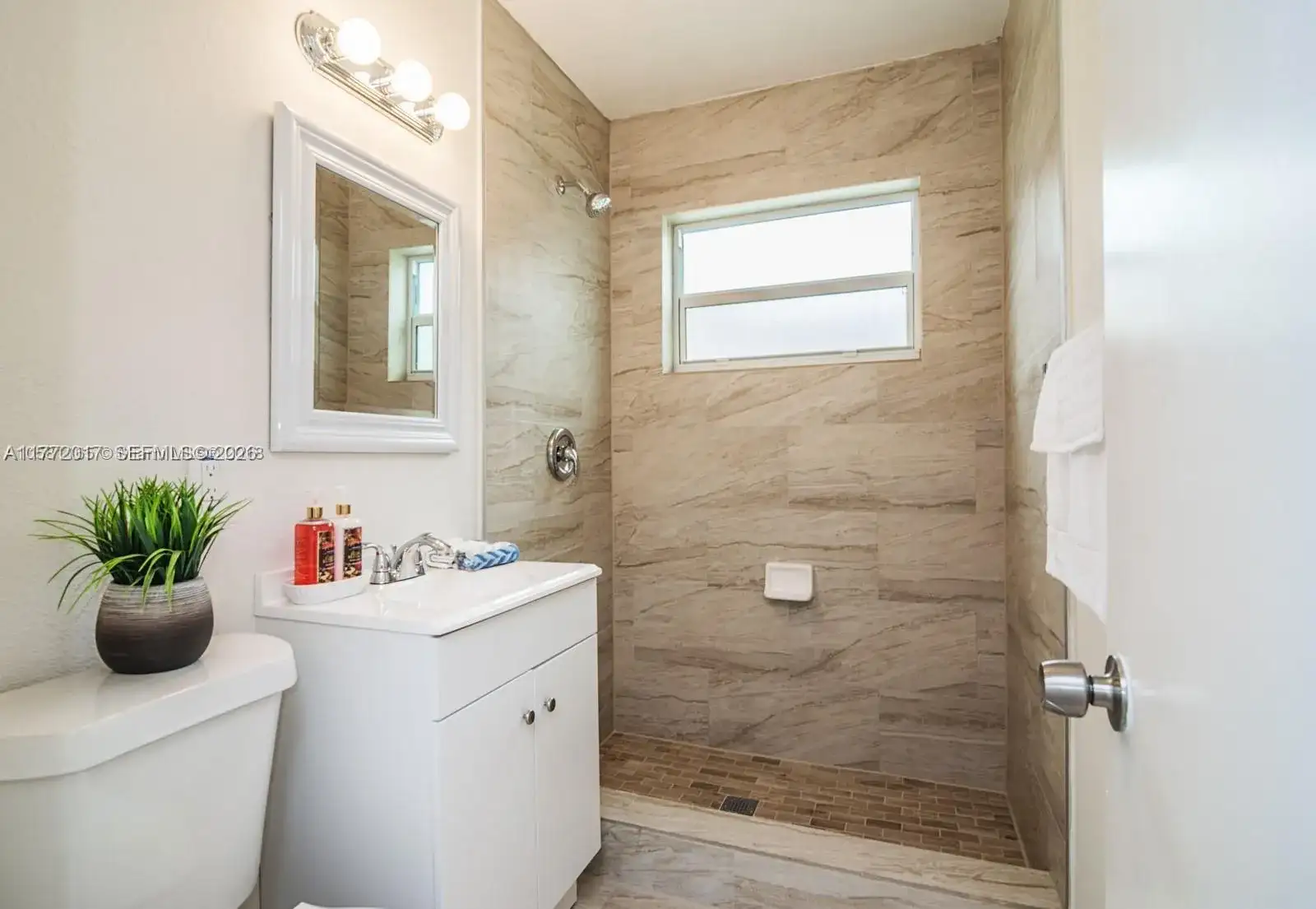 2542 Fillmore St, Hollywood FL 33020 photo 3