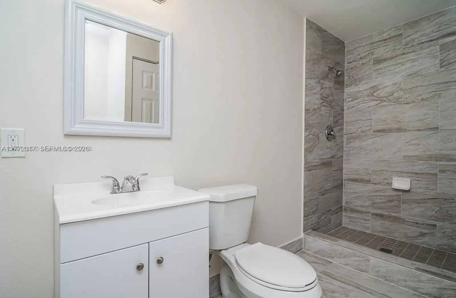 2542 Fillmore St, Hollywood FL 33020 photo 4