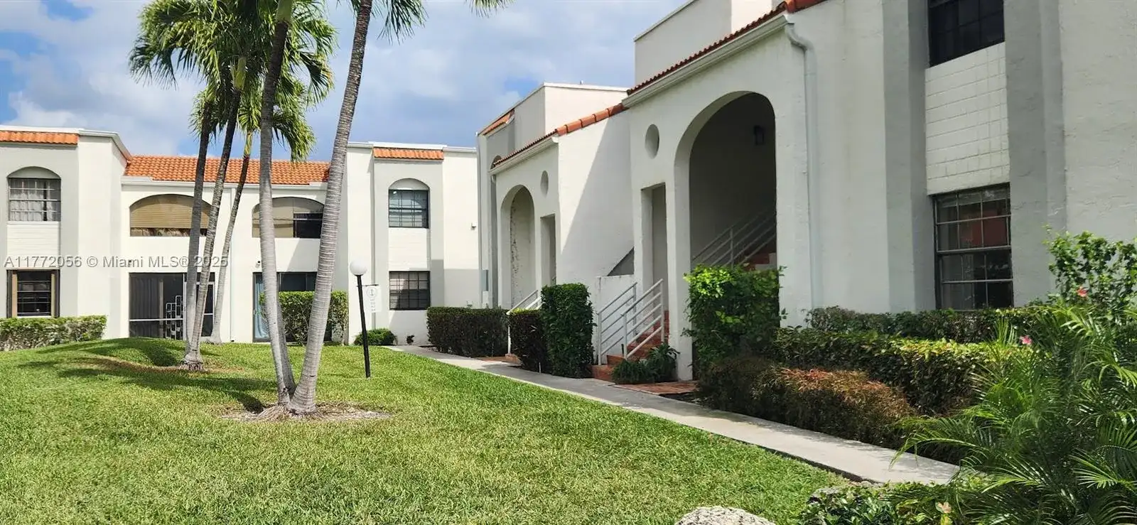 3545 Magellan Cir # 5, Aventura FL 33180 photo 4
