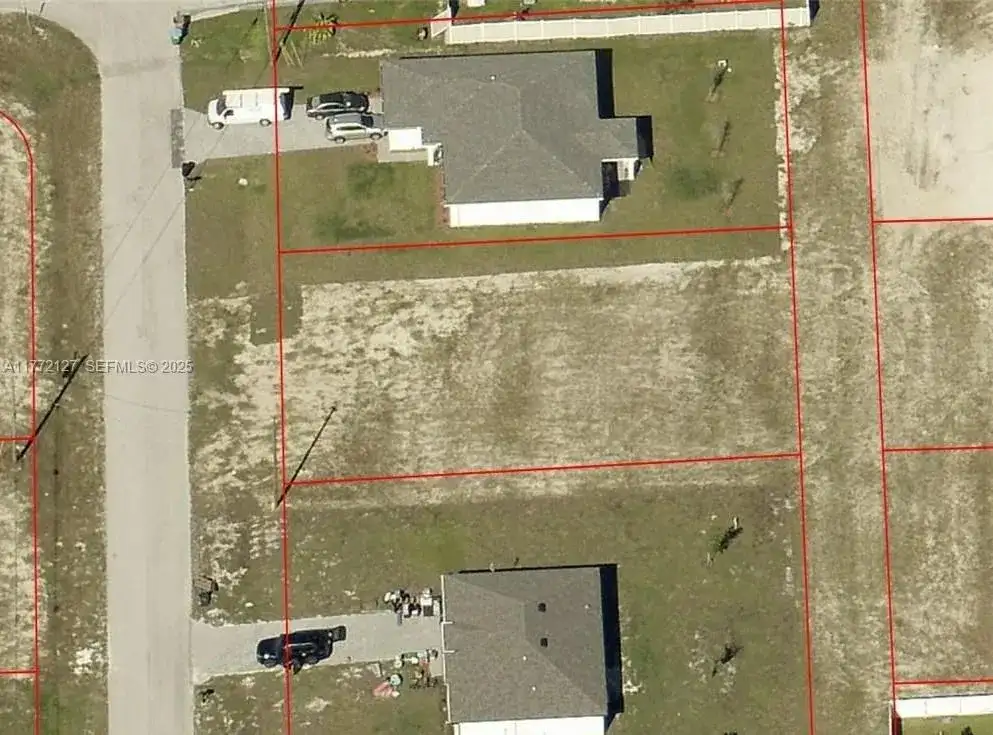 2933 NW 8Th Pl, Cape Coral FL 33993 photo 4