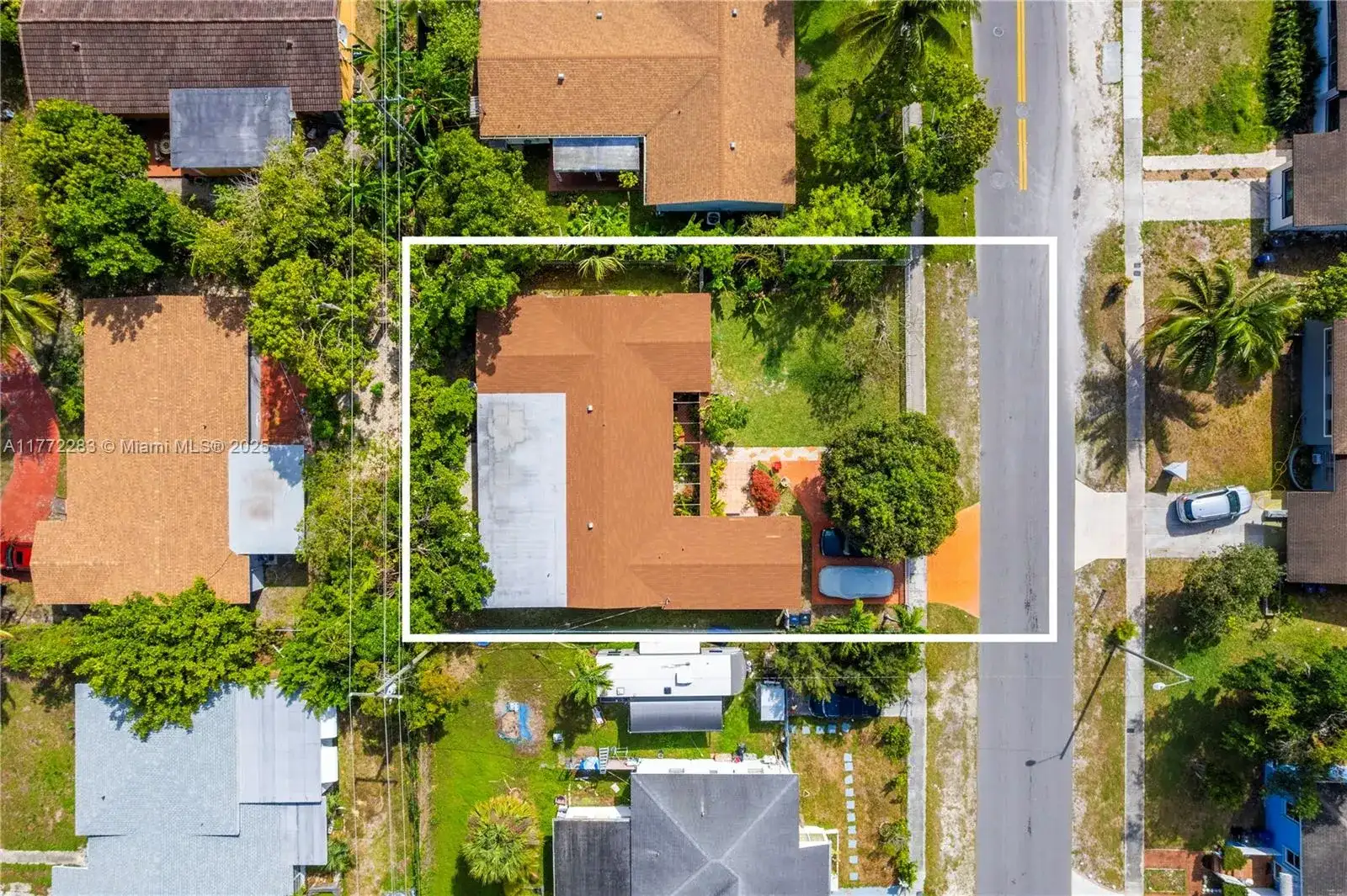 1081 NE 160th Ter, North Miami Beach FL 33162 photo 5