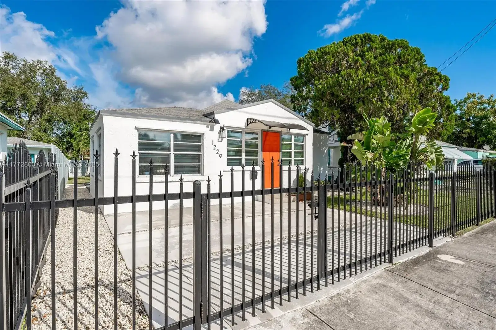 1229 NW 52nd St, Miami FL 33142 photo 2