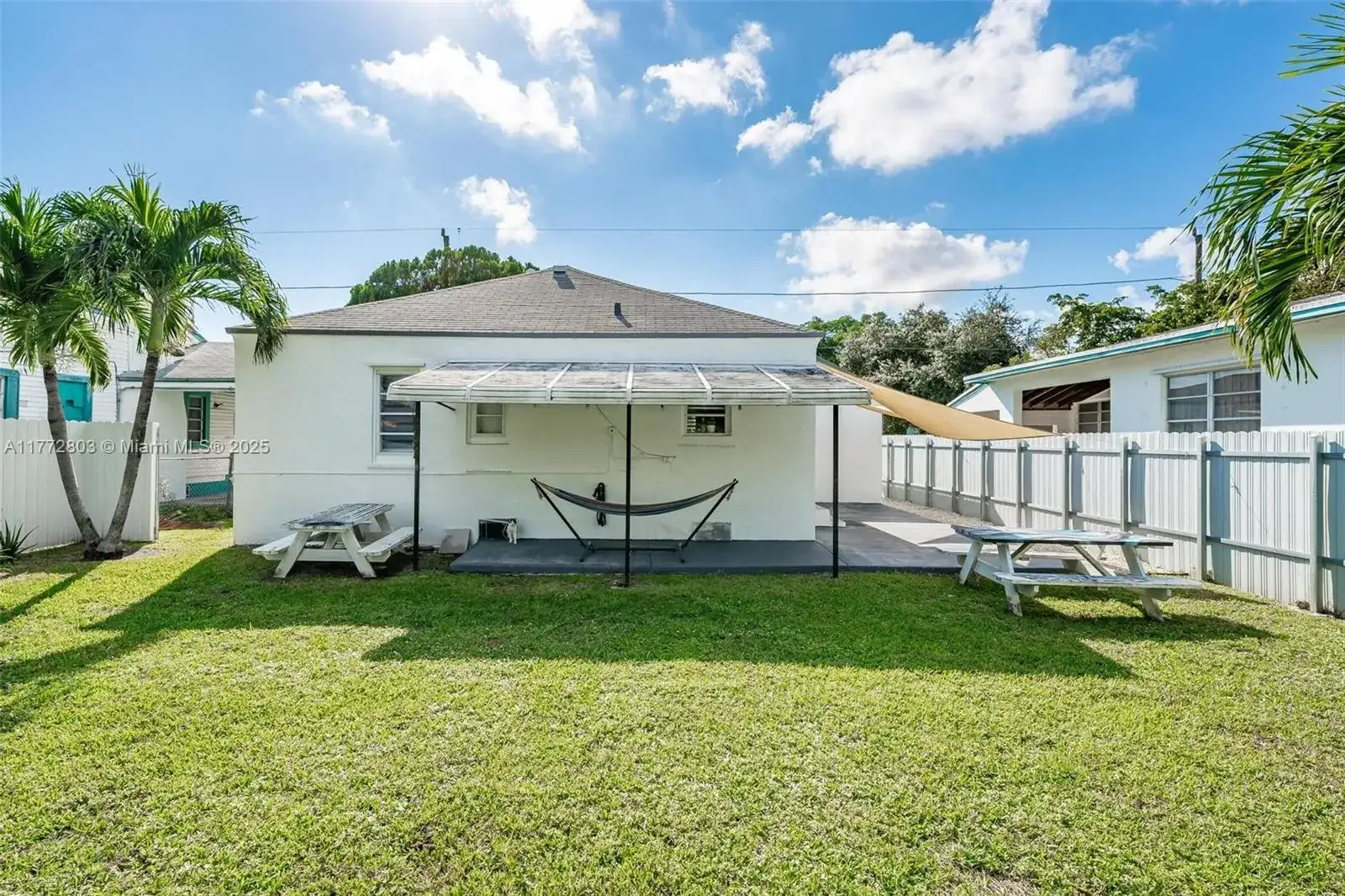 1229 NW 52nd St, Miami FL 33142 photo 4