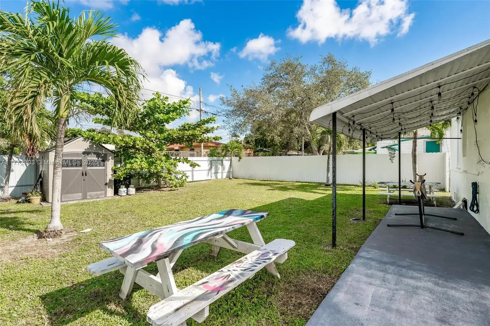 1229 NW 52nd St, Miami FL 33142 photo 5