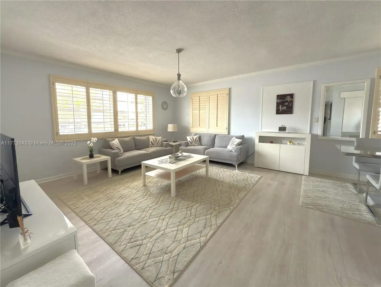 2340 NE 9th St # 210, Fort Lauderdale FL 33304 photo 3
