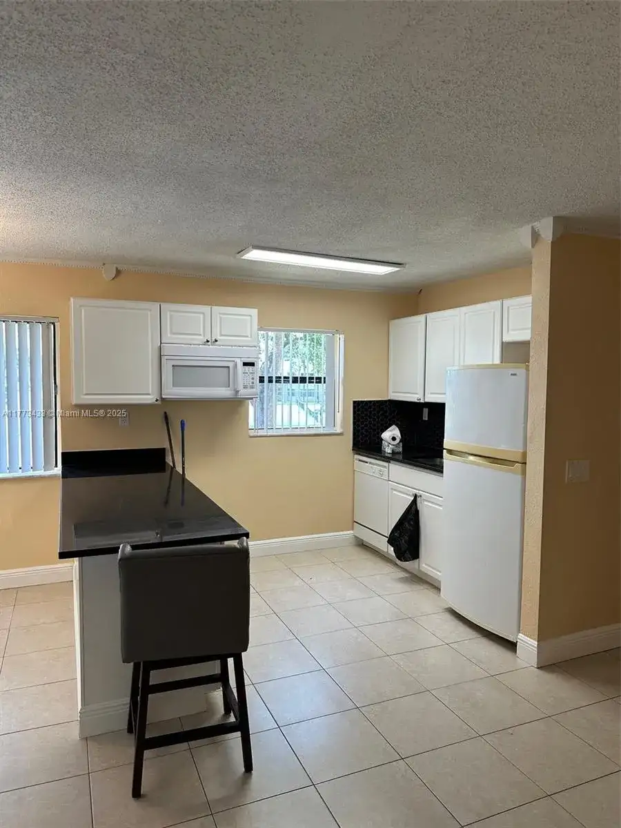 111 Meadows Cir # 111, Boynton Beach FL 33436 photo 4