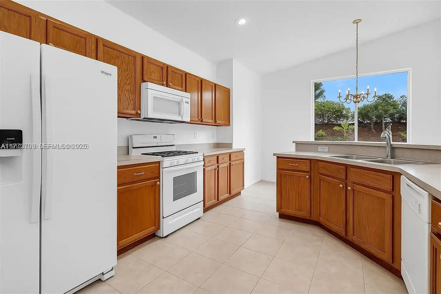 6231 SW 195th Ave, Pembroke Pines FL 33332 photo 4