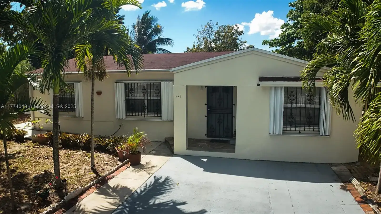 596 NW 109th St, Miami FL 33168 photo 5