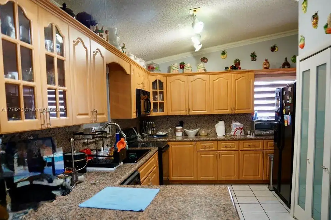 6964 W 30th Ave, Hialeah FL 33018 photo 2