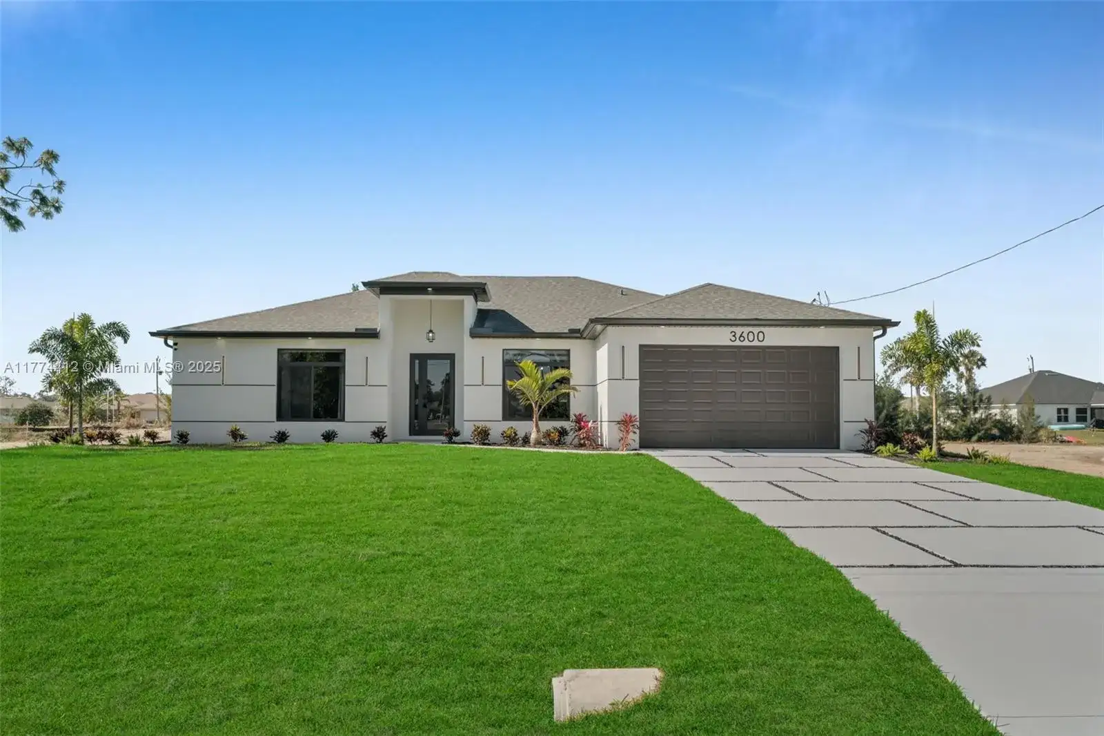 3600 NE 9TH PL, Cape Coral FL 33909 photo 2