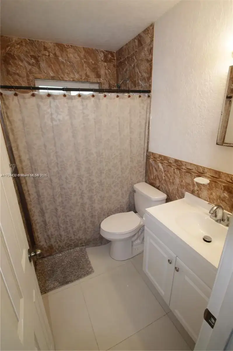 19143 NW 35th Ave, Miami Gardens FL 33056 photo 4