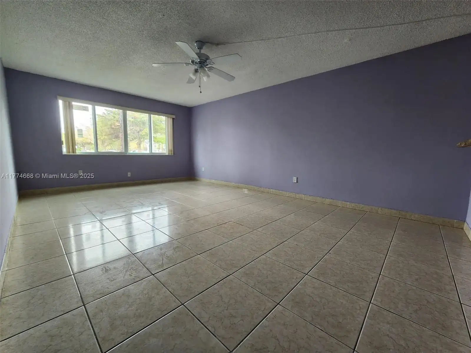 14830 Naranja Lakes Blvd, Homestead FL 33032 photo 2