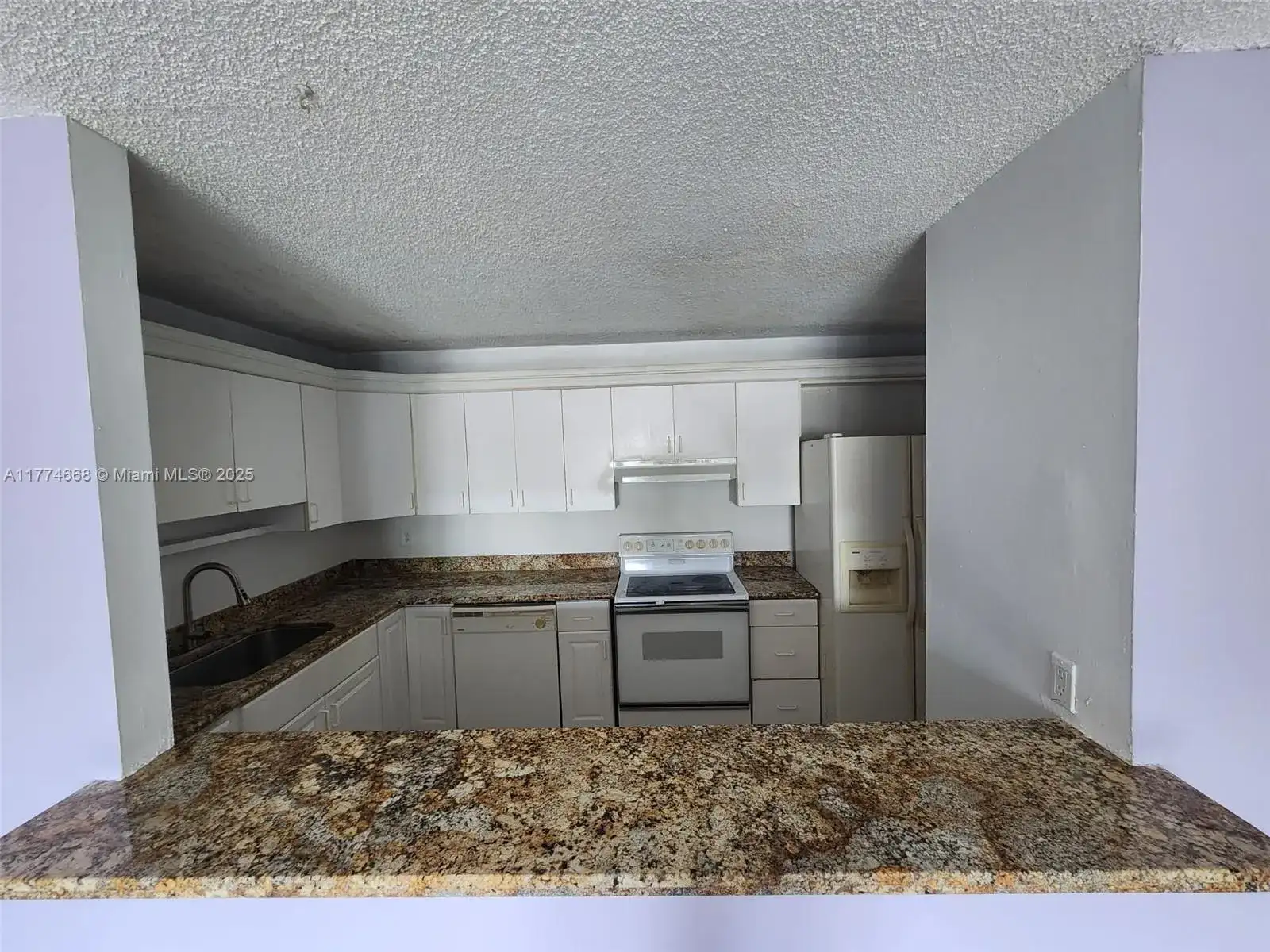14830 Naranja Lakes Blvd, Homestead FL 33032 photo 3