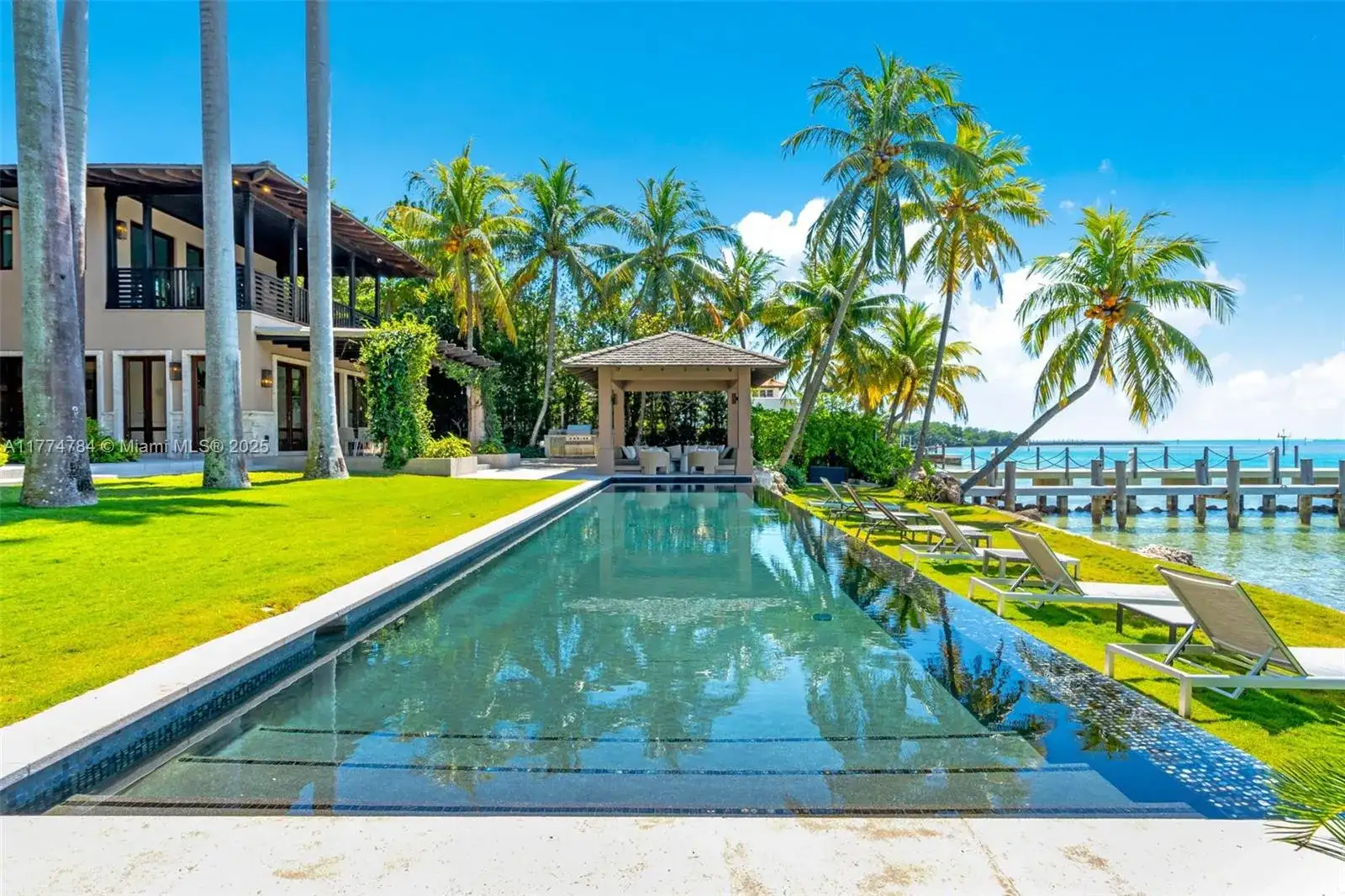 9 Harbor Pt, Key Biscayne FL 33149 photo 3