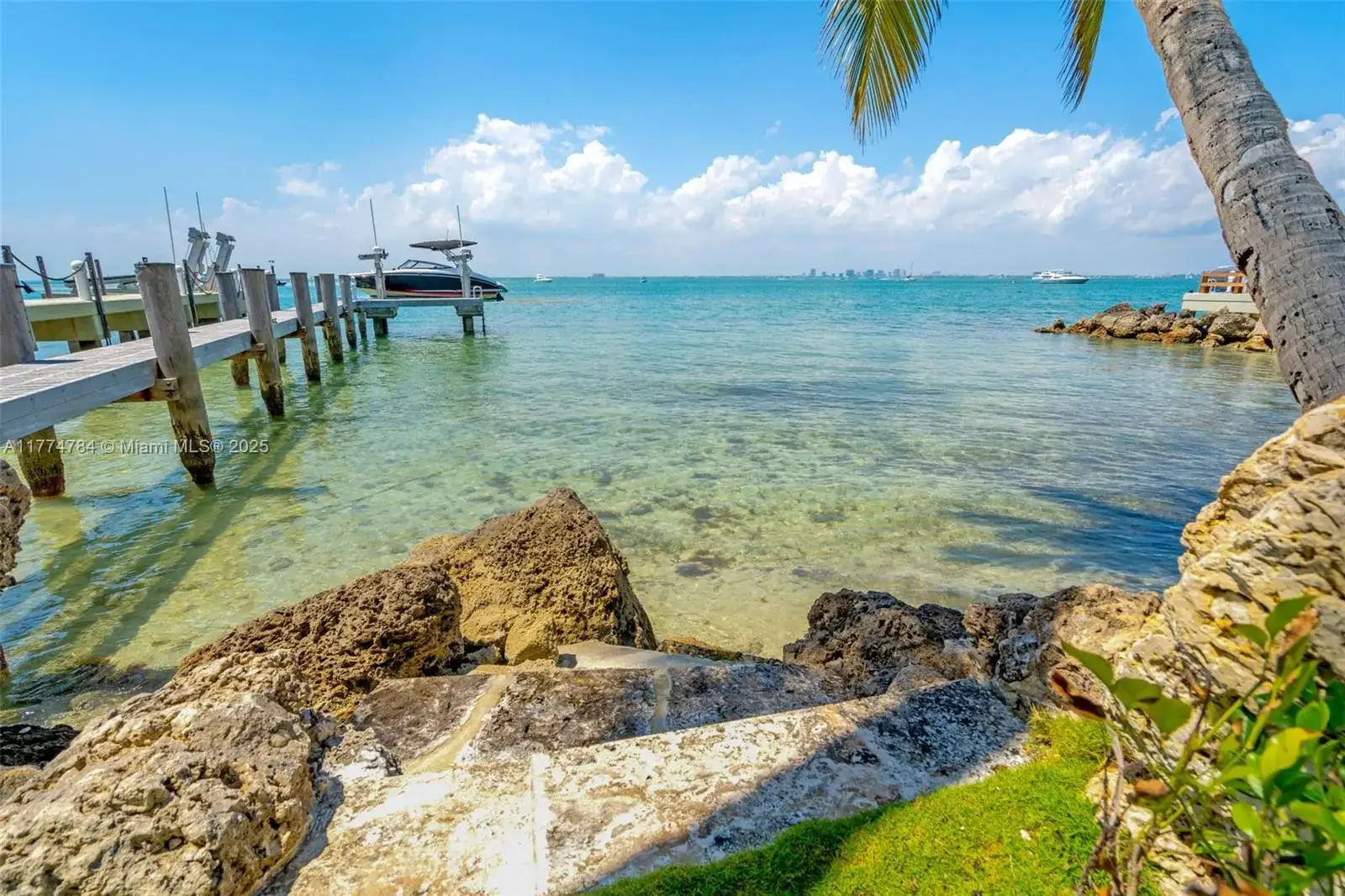 9 Harbor Pt, Key Biscayne FL 33149 photo 4