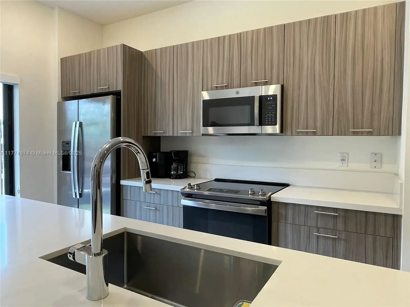 7915 NW 104th Ave # 5, Doral FL 33178 photo 5