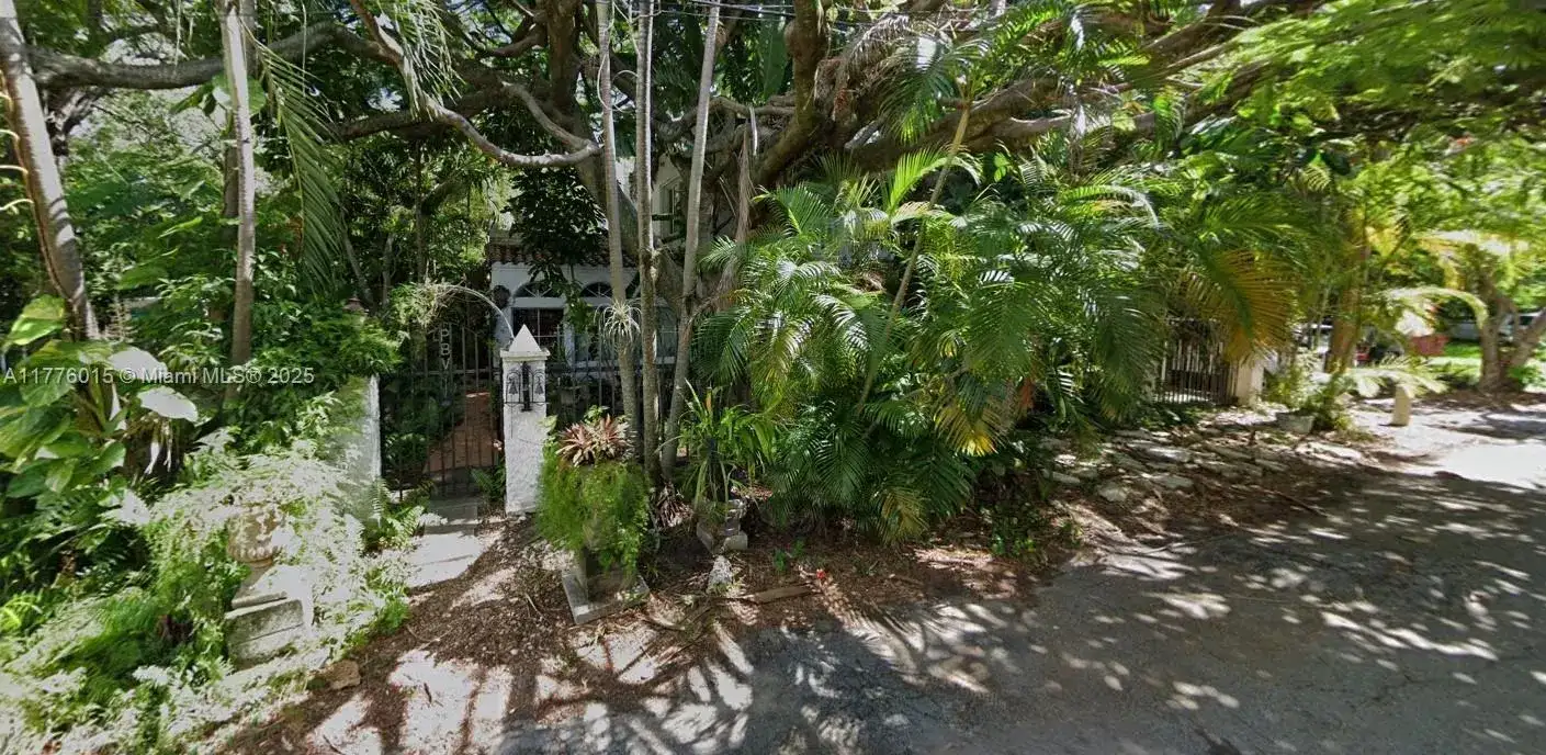 701 NE 67th St, Miami FL 33138 photo 2