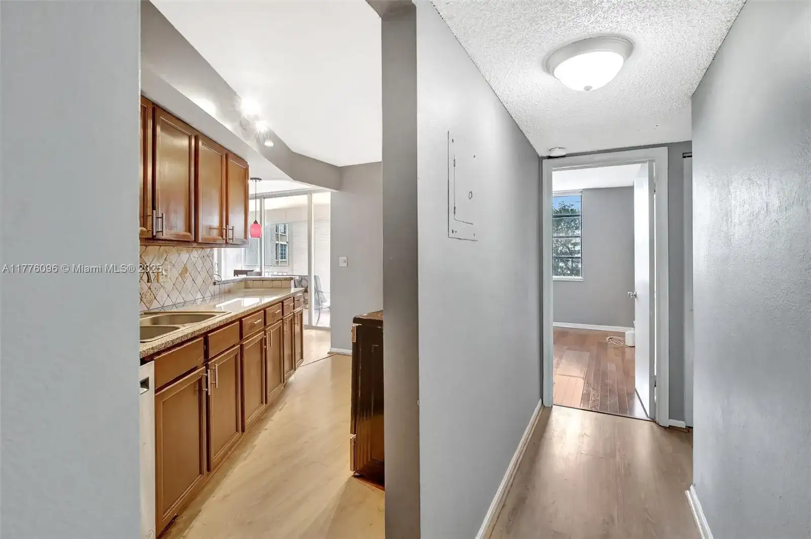 6911 Environ Blvd # 3L, Lauderhill FL 33319 photo 2