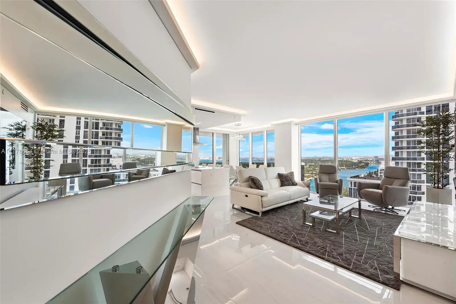4775 Collins Ave # 2607, Miami Beach FL 33140 photo 5