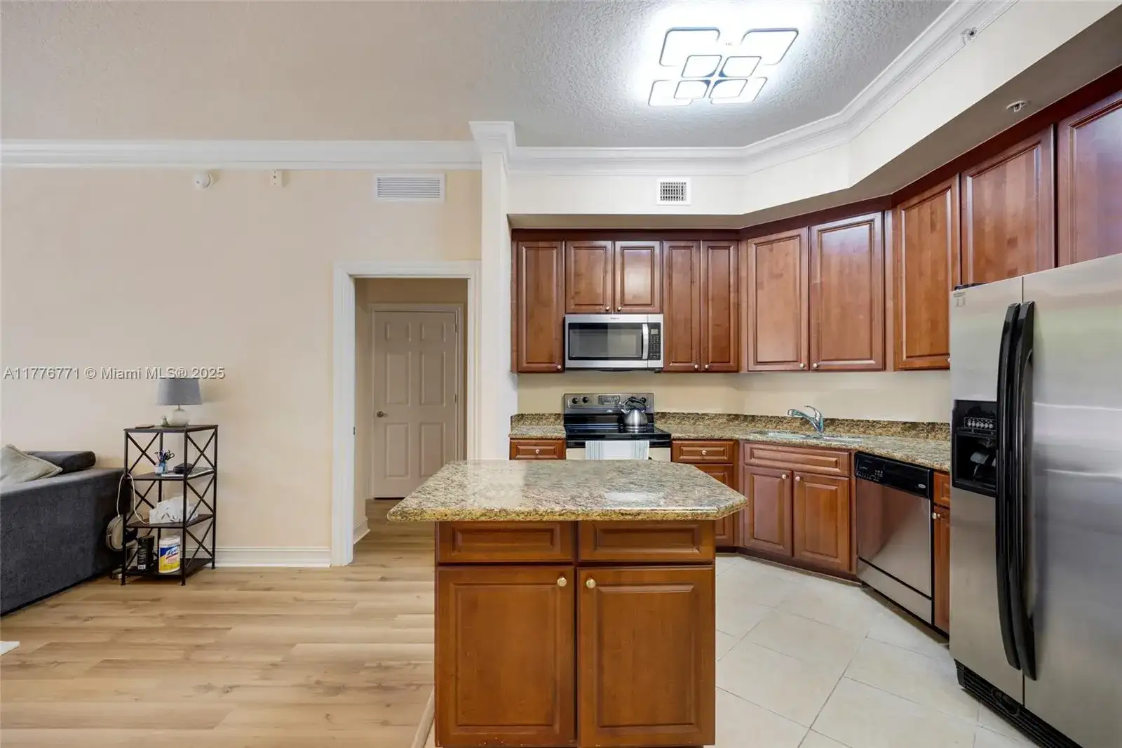 3001 NE 185th St # 219, Aventura FL 33180 photo 2