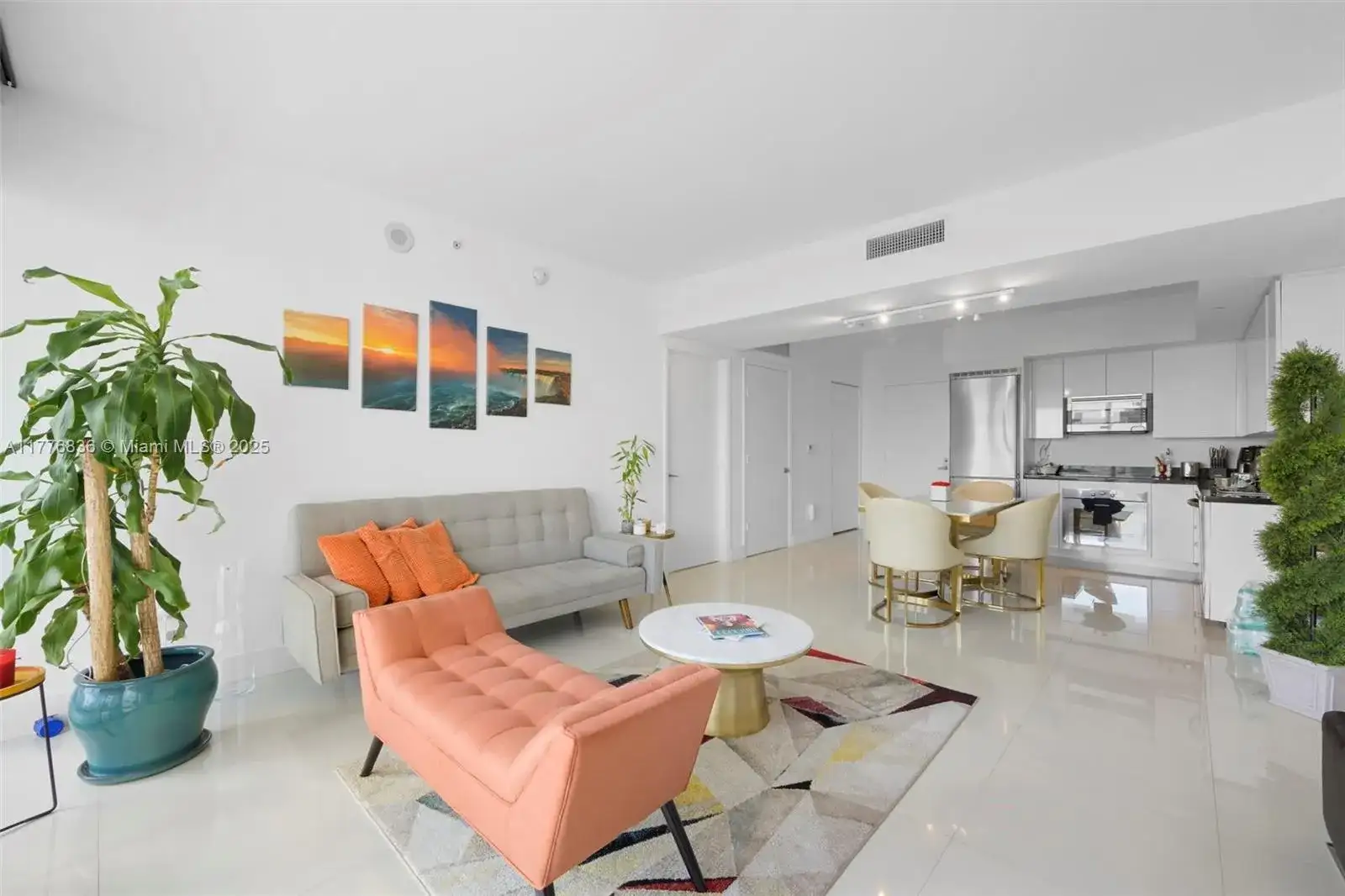 92 SW 3rd St # 4212, Miami FL 33130 photo 2
