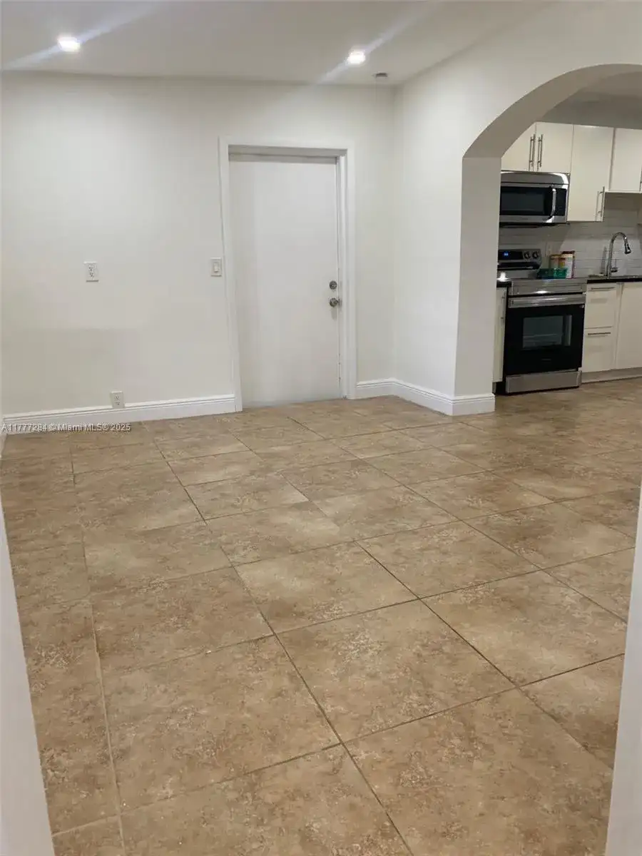 2733 SW 46th Ct # 2733, Dania Beach FL 33312 photo 2