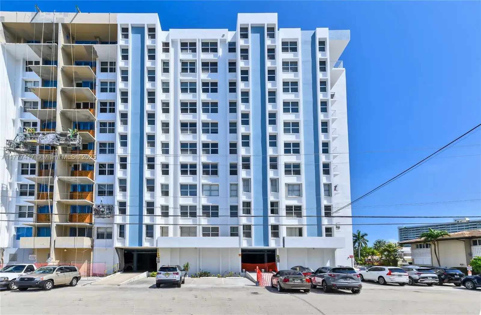 2881 NE 33rd Ct, Fort Lauderdale FL 33306 photo 2