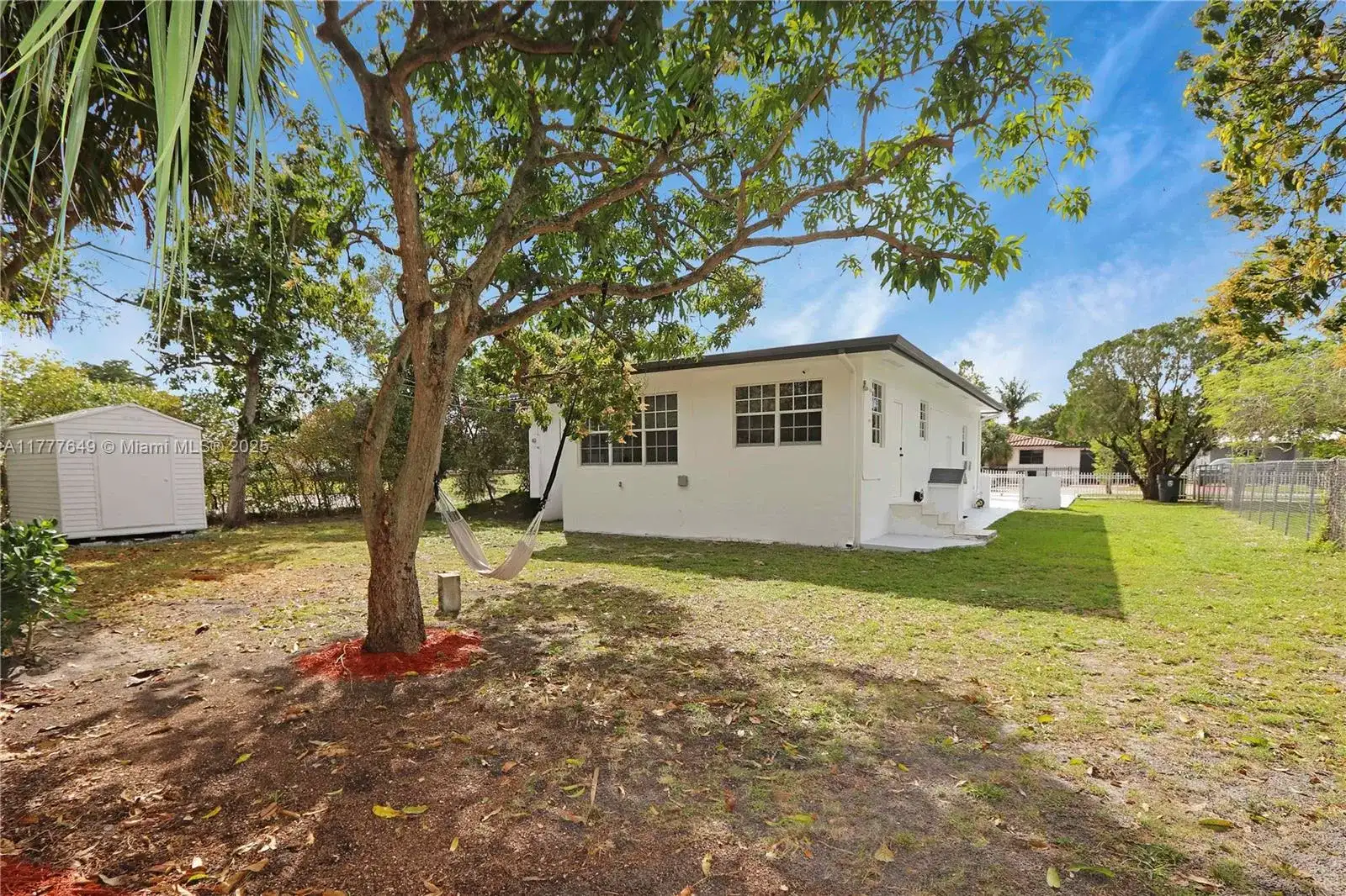 935 NE 136th St, North Miami FL 33161 photo 5