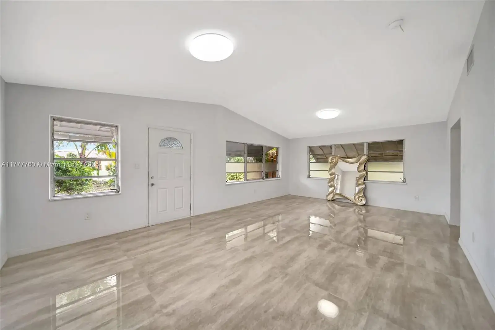 1677 NE 178th St, North Miami Beach FL 33162 photo 5