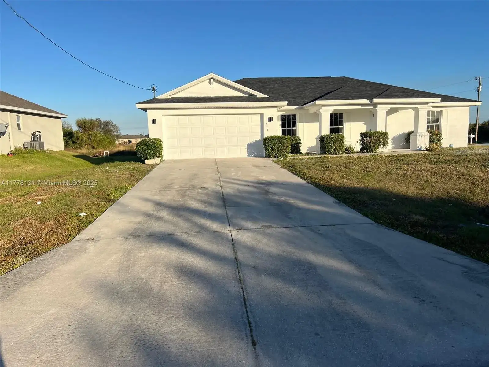 371 Portage, Lehigh Acres FL 33974 photo 2