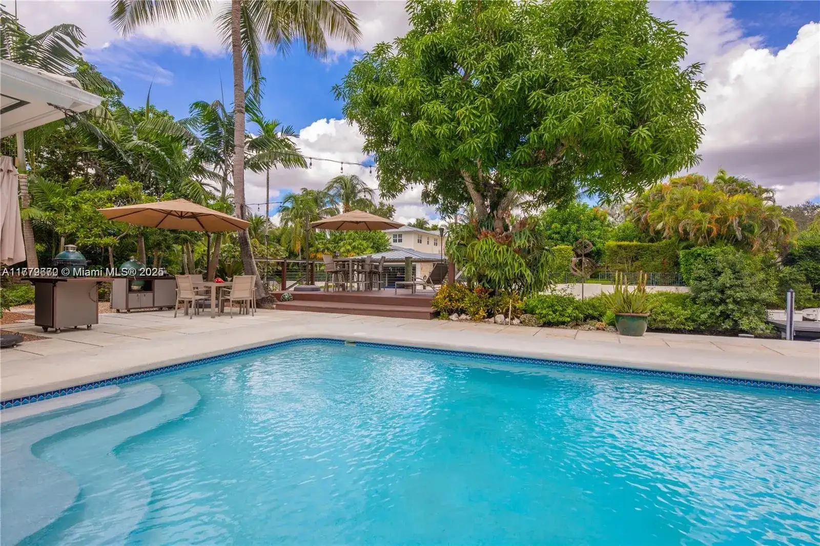 1001 S Alhambra Cir, Coral Gables FL 33146 photo 4