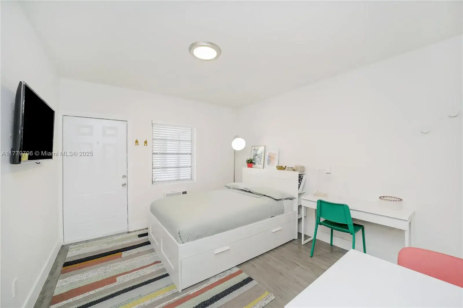 770 NE 123rd St # 9, North Miami FL 33161 photo 2