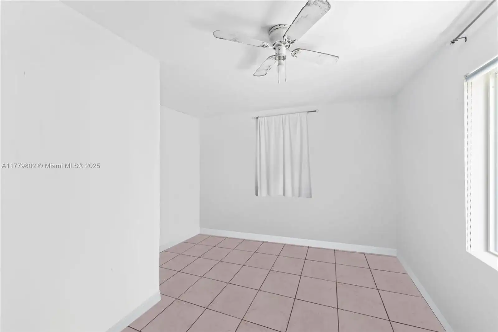 7265 SW 167th St, Palmetto Bay FL 33157 photo 4