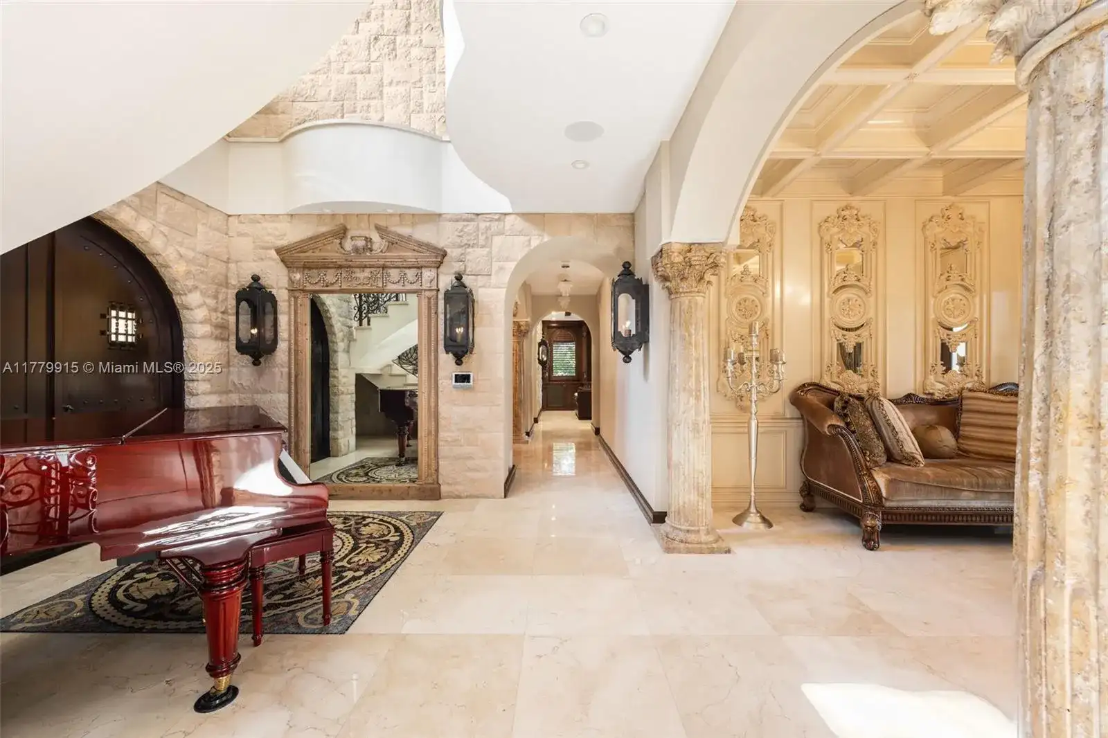 6016 Leonardo St, Coral Gables FL 33146 photo 4