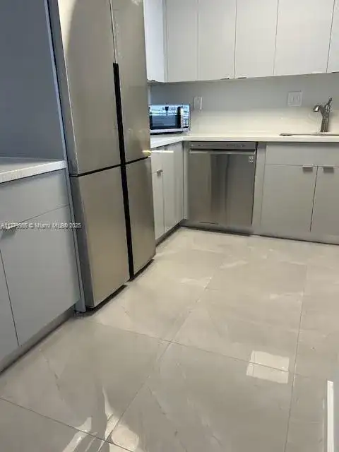 20301 W Country Club Dr # 830, Aventura FL 33180 photo 5