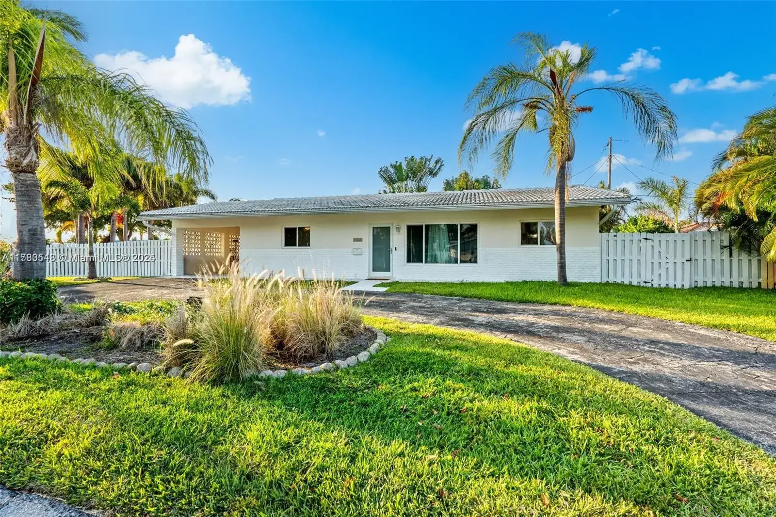 2231 NE 38th St, Lighthouse Point FL 33064 photo 2