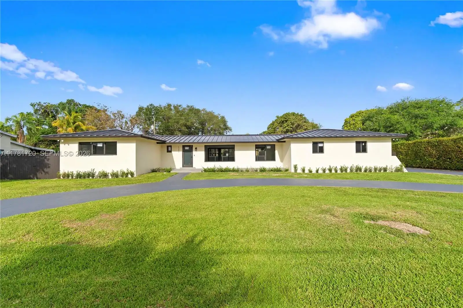 17020 SW 87th Ct, Palmetto Bay FL 33157 photo 2
