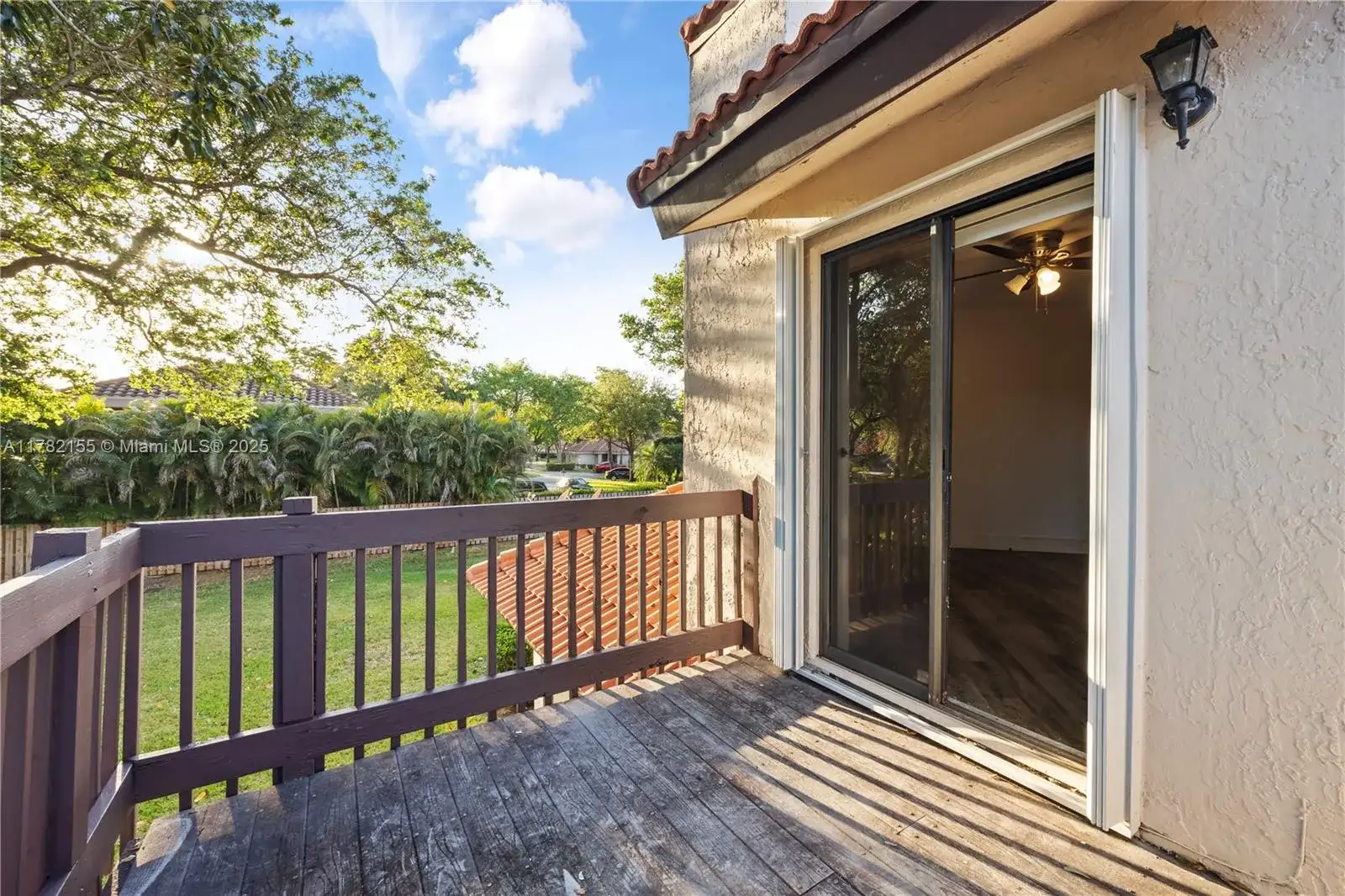 9239 W Sunrise Blvd, Plantation FL 33322 photo 3