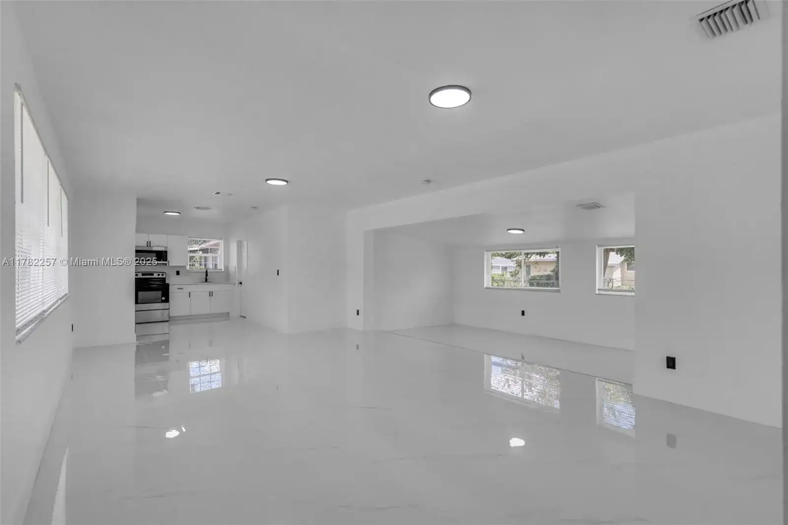 18641 NW 11th Rd, Miami Gardens FL 33169 photo 5
