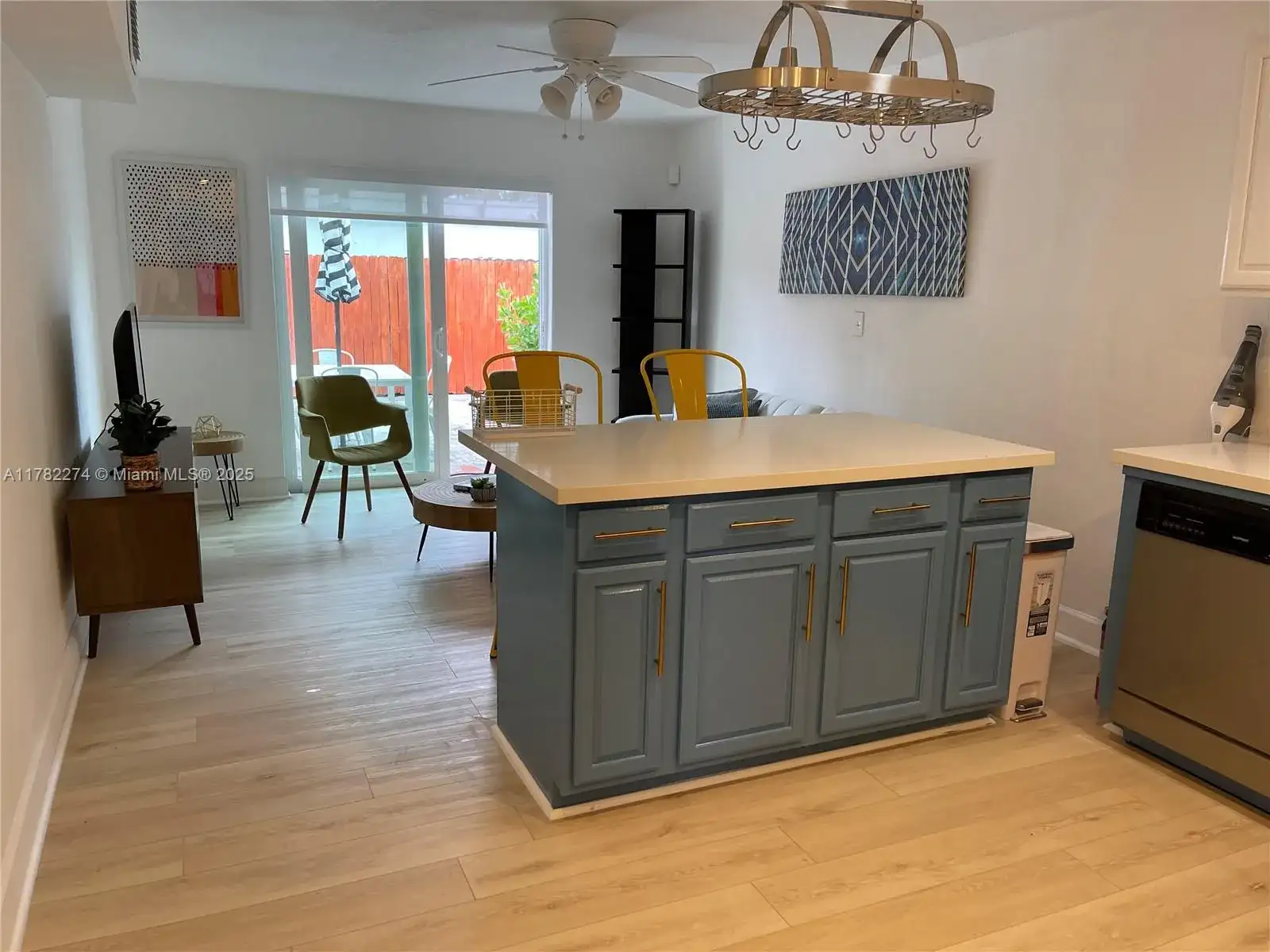1560 NE 145th St # 2, Miami FL 33161 photo 2