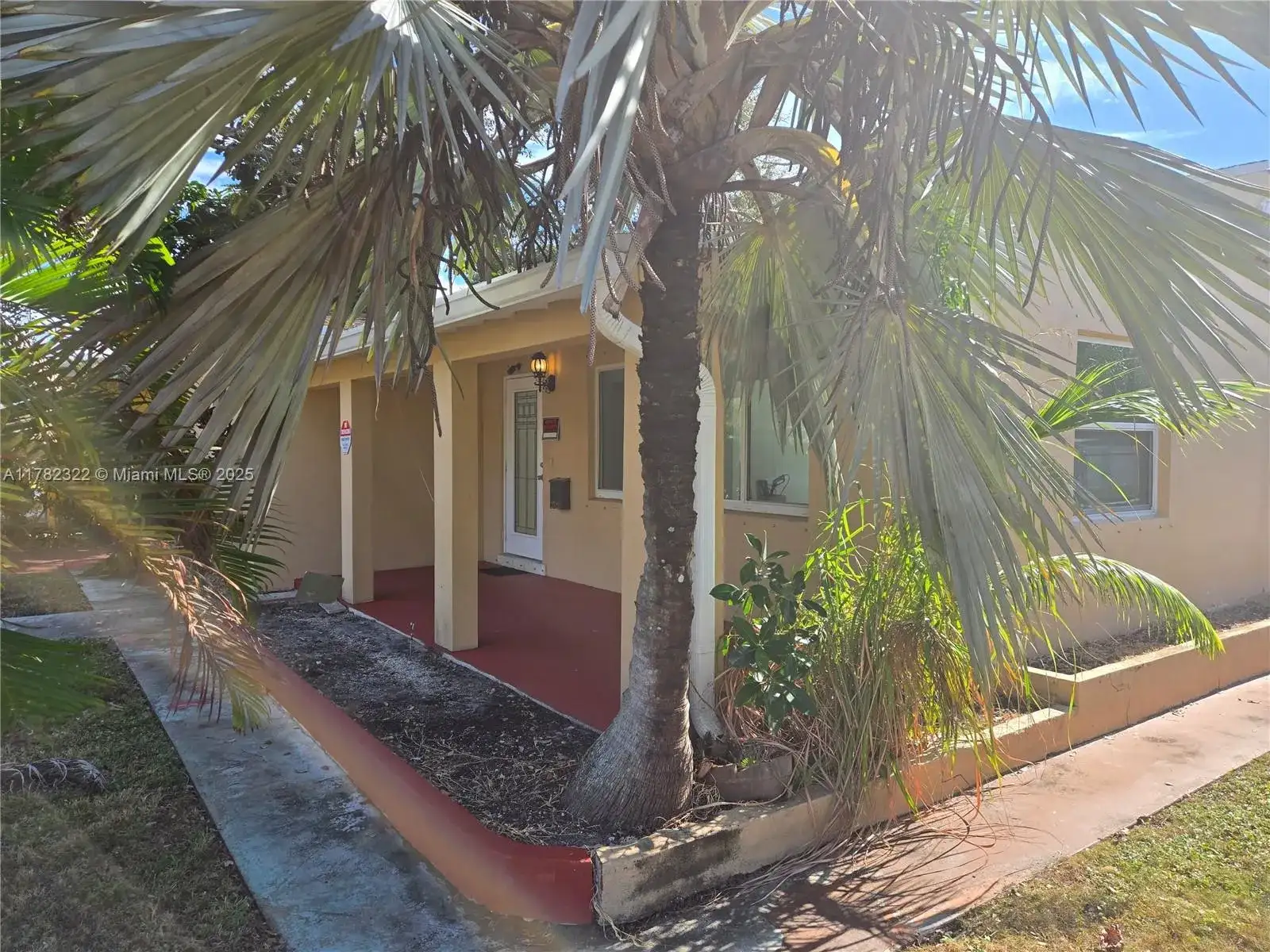 2722 Pierce St, Hollywood FL 33020 photo 5